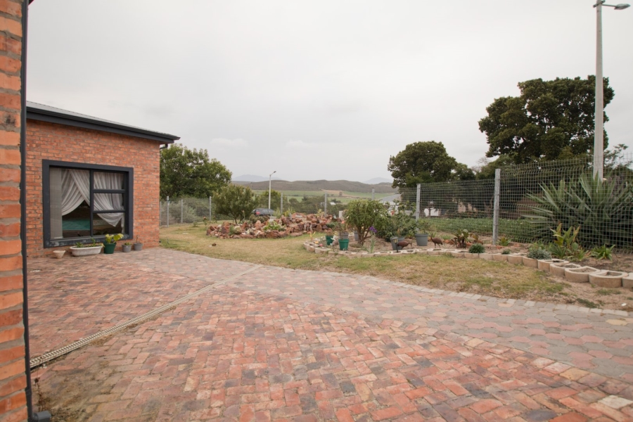 4 Bedroom Property for Sale in Fraaiuitsig Western Cape
